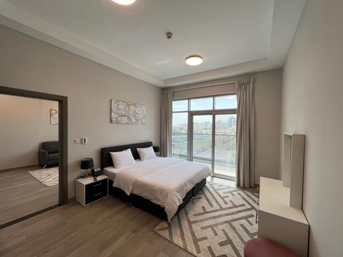 Penrose Place Dubai Jvc Exterior photo